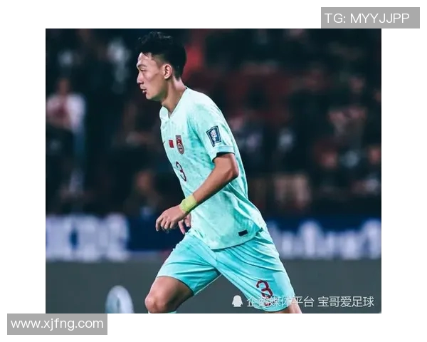 蒋圣龙拦截精彩瞬间回顾与分析展现足球场上的英雄气概 蒋圣龙拦截精彩瞬间回顾与分析展现足球场上的英雄气概