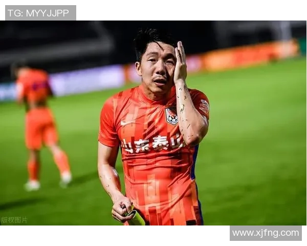 弗赖堡门将神勇表现助球队保住宝贵三分